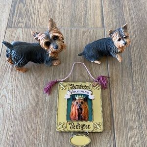Three piece Yorkshire figurine and plaque.